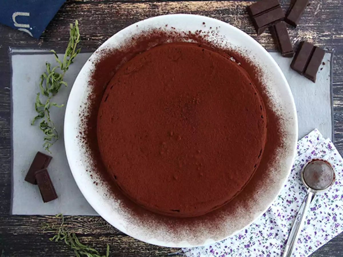 Homemade chocolate mousse cake - photo 3