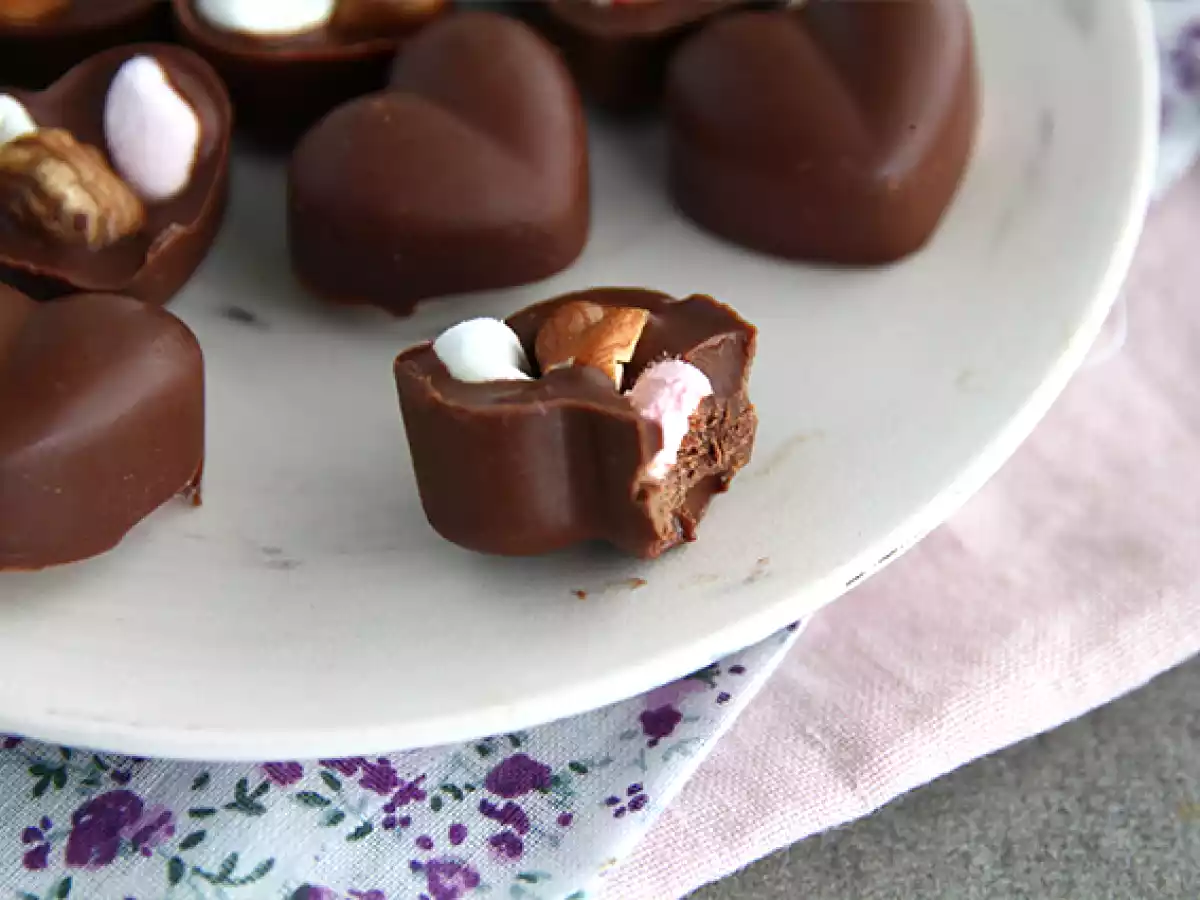 Homemade chocolates with marshmallows and hazelnuts - photo 4
