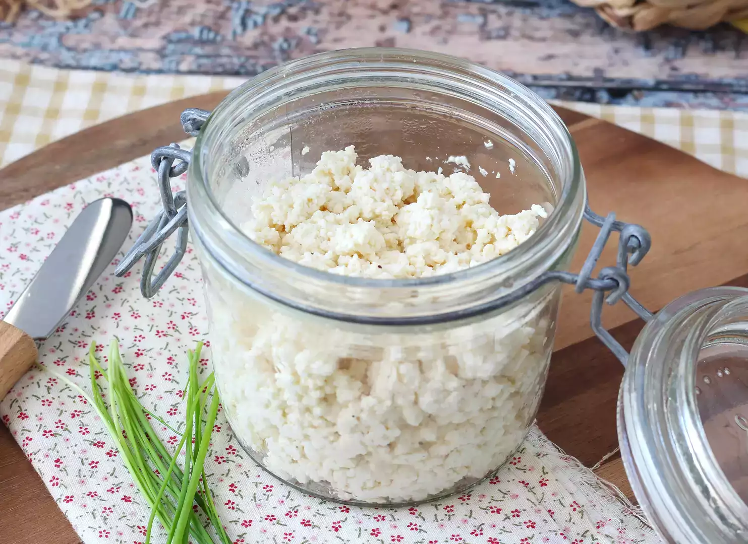 Homemade cottage cheese with just two ingredients!