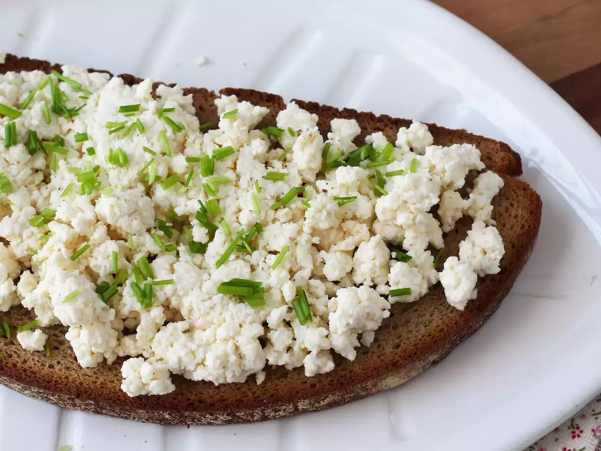 Homemade cottage cheese with just two ingredients! - photo 4