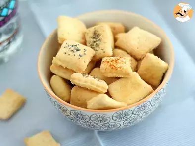 Homemade crackers - Video recipe!