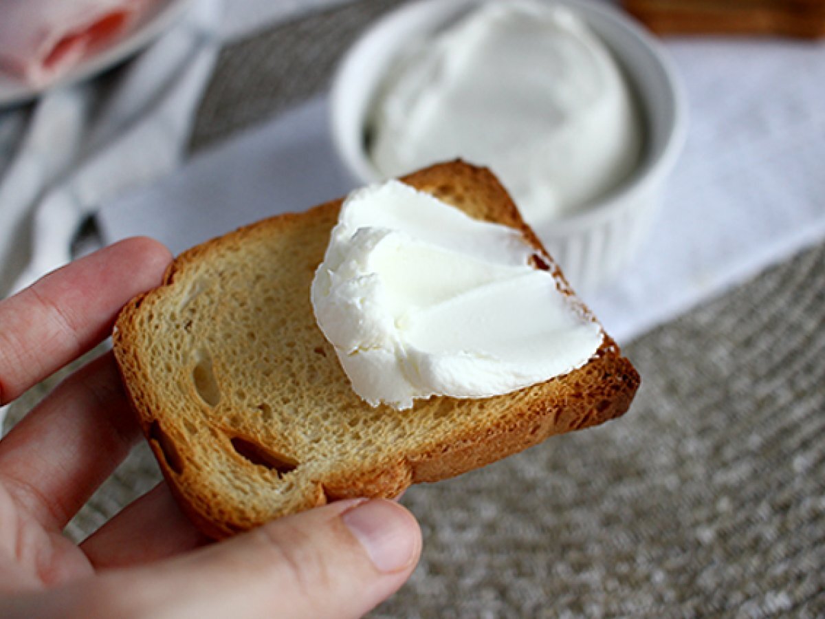 Homemade cream cheese - Philadelphia - 2 ingredients - photo 2