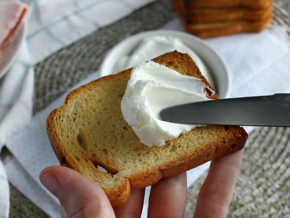 Homemade cream cheese - Philadelphia - 2 ingredients - photo 4