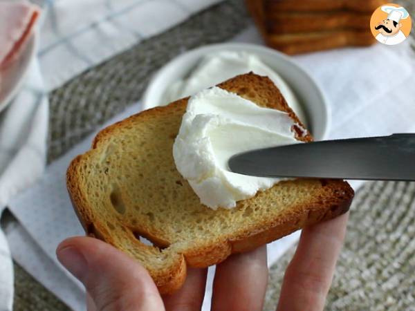 Homemade cream cheese (philadelphia style) with 2 ingredients - photo 4