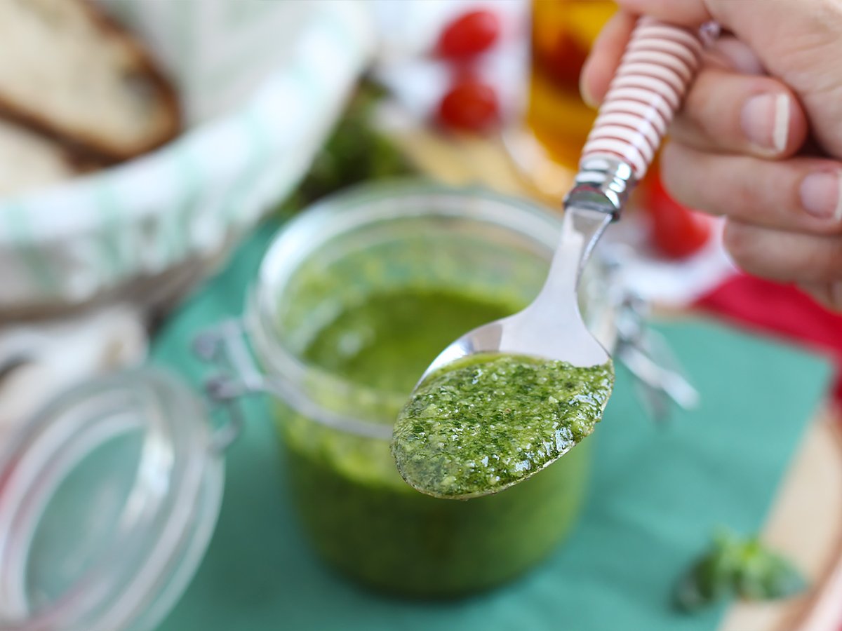 Homemade green pesto - pesto alla genovese - photo 3