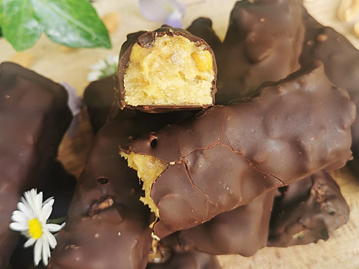 Homemade snickers - vegan and gluten free - photo 3