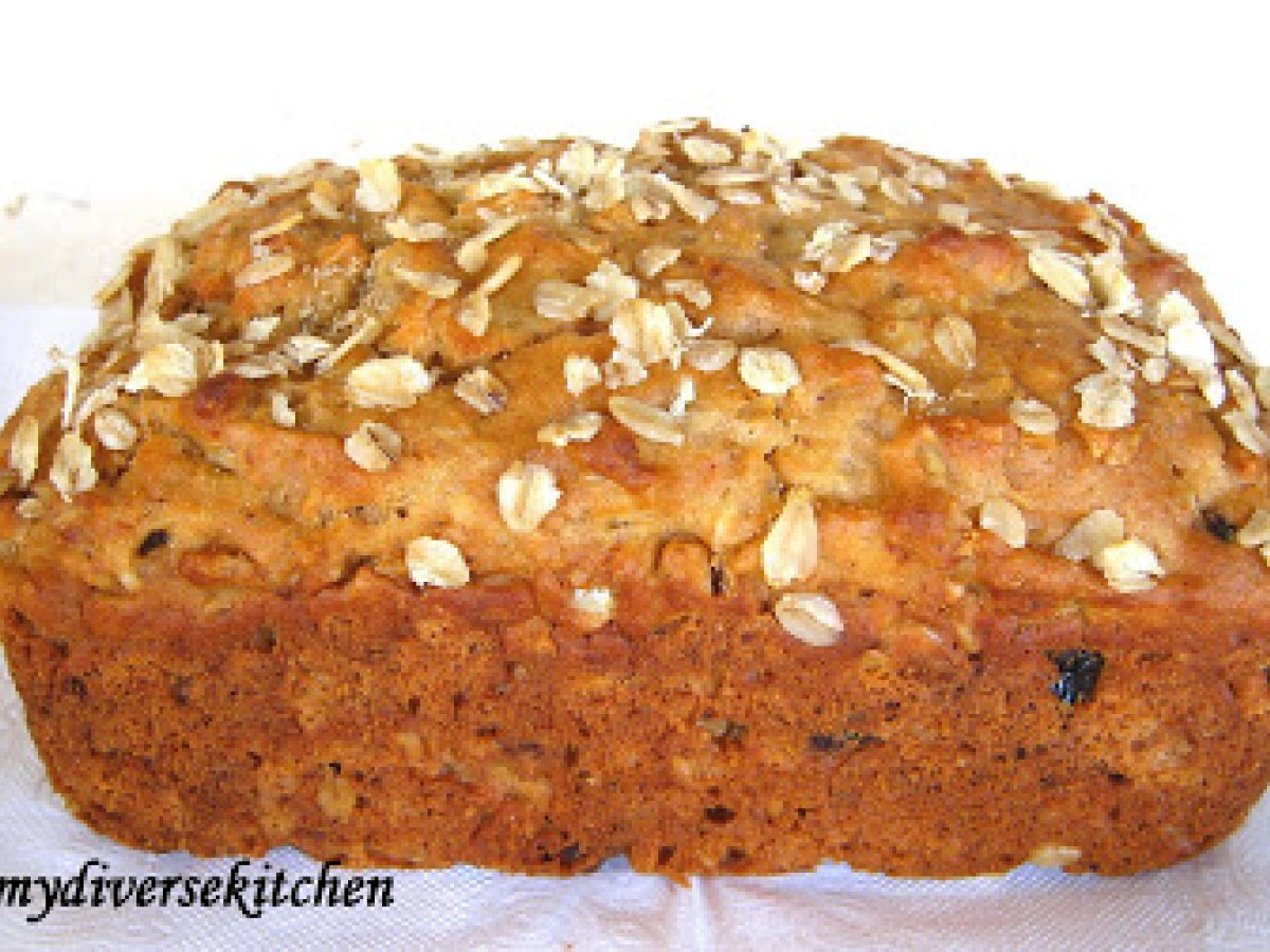 Honey Oatmeal Raisin Quick Bread