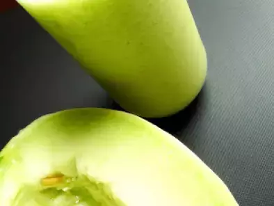 Honeydew melon-Kiwi Cooler