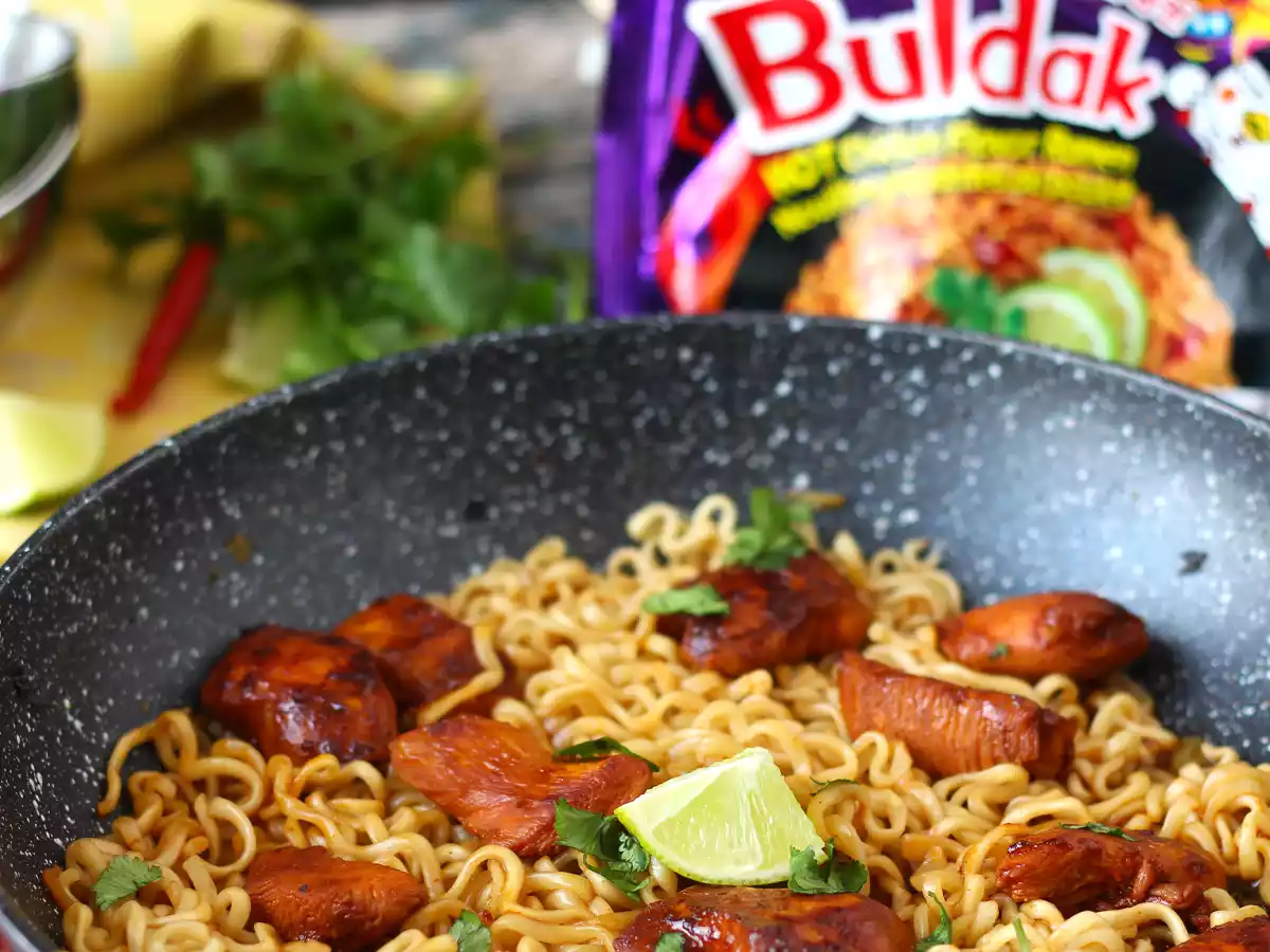 How to cook buldak habanero lime noodles, marinated chicken recipe! - photo 4
