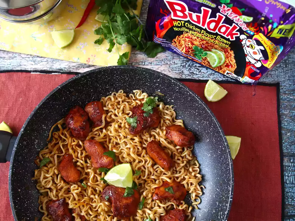 How to cook buldak habanero lime noodles, marinated chicken recipe! - photo 6