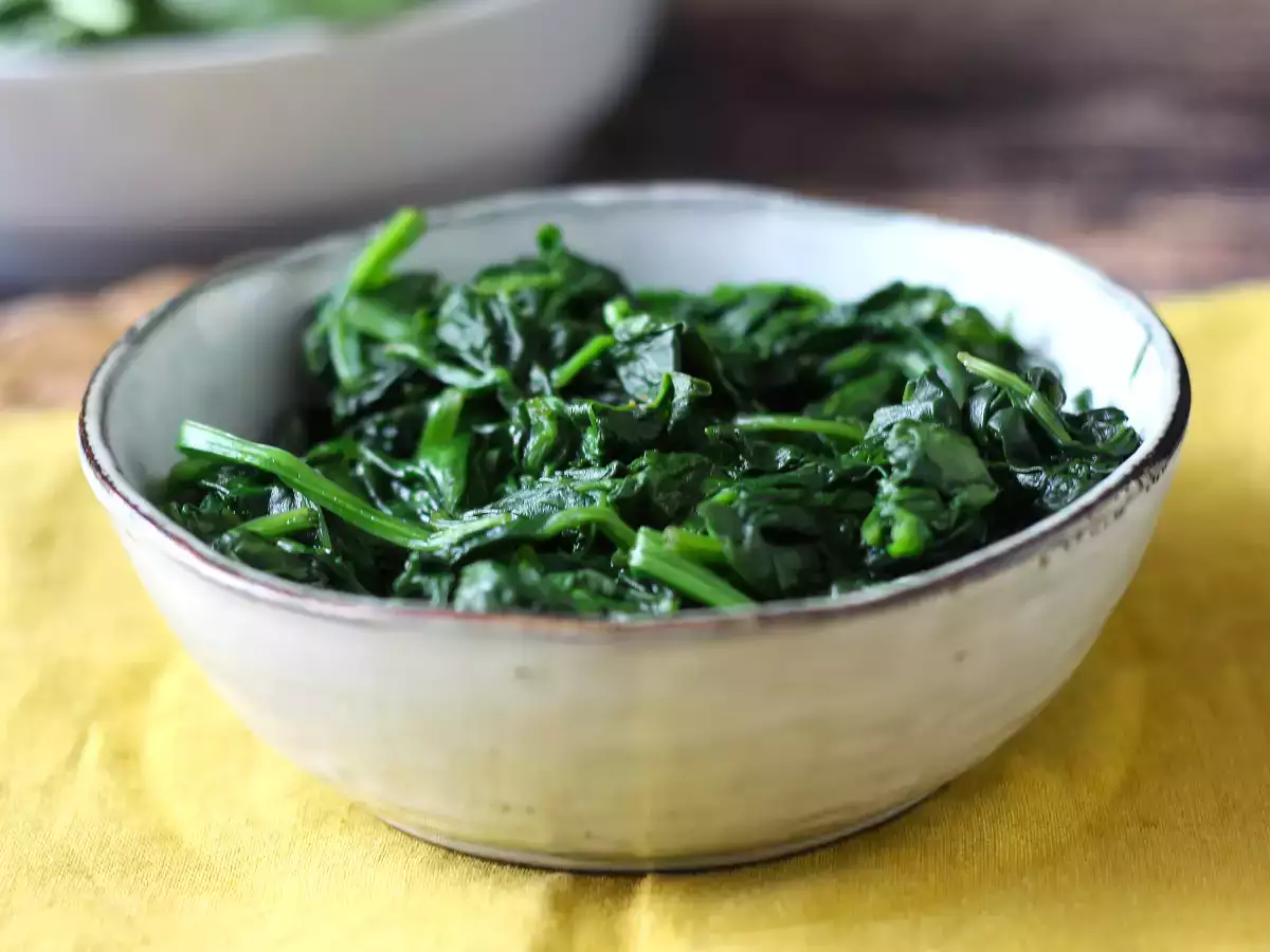 How to Cook Fresh Spinach - photo 3
