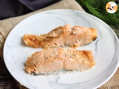 How to cook salmon in the microwave?