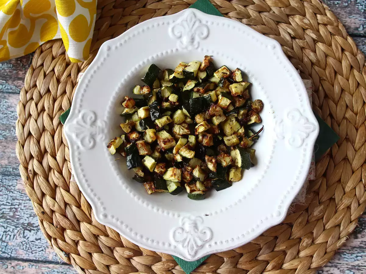 How to cook zucchini in an air fryer? - photo 3
