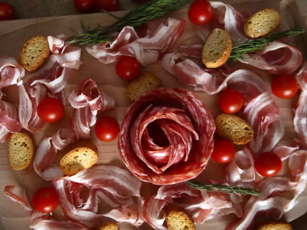 How to make a charcuterie board: fold salami into a rose! - photo 4