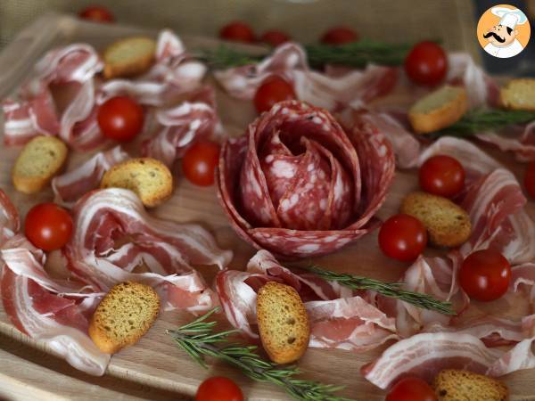 How to make a charcuterie board? rose folding with salami! - photo 2