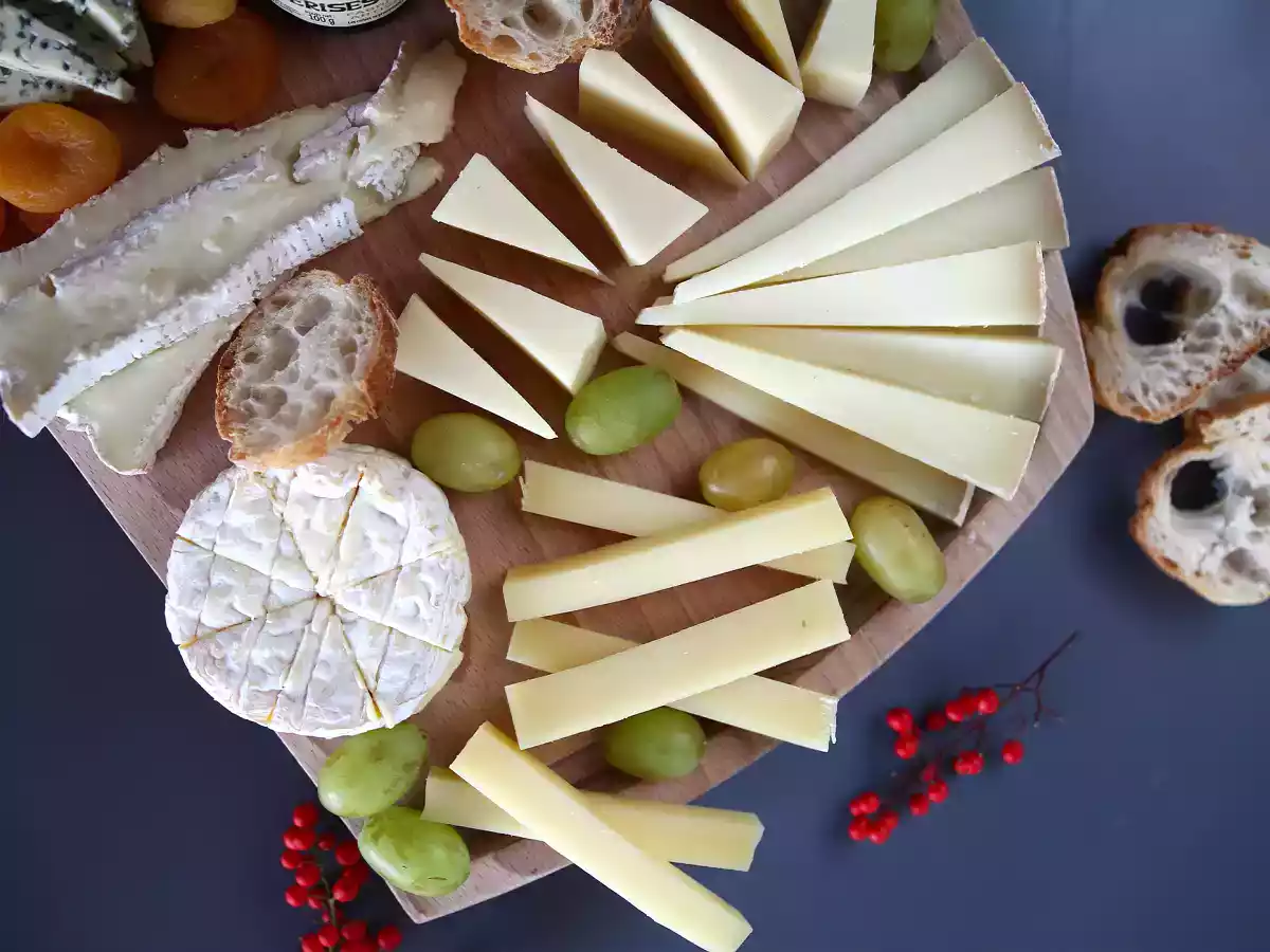 How to make a cheese platter? - photo 5