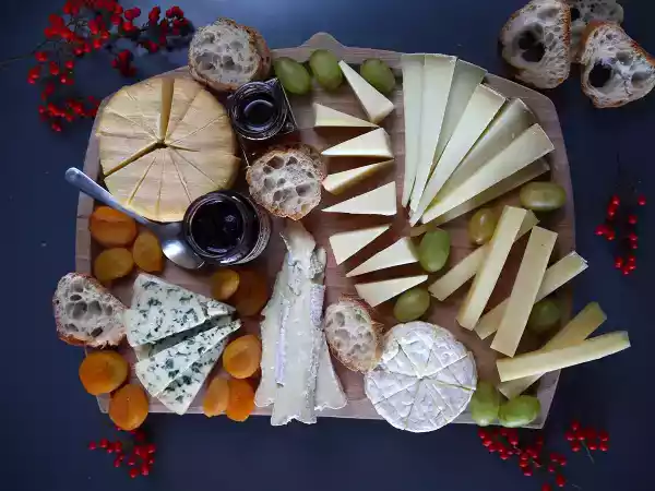 Recipe How to make a cheese platter?