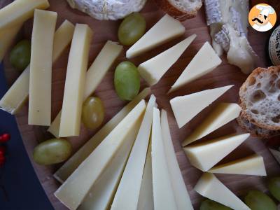 How to make a cheese platter? - photo 3