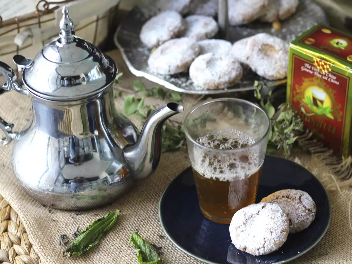 How to Make Authentic Moroccan Spearmint Tea - photo 6