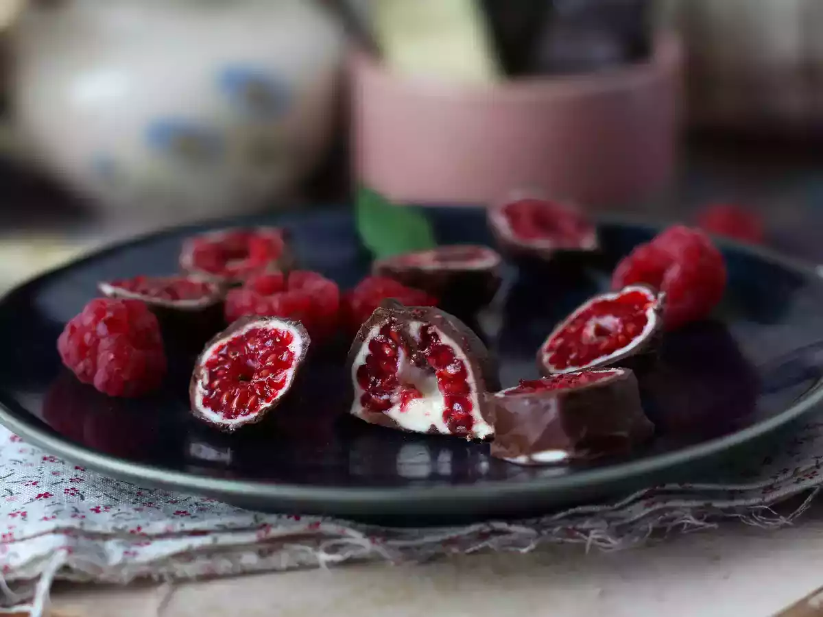 How to make homemade franui? try these trendy chocolate raspberries!