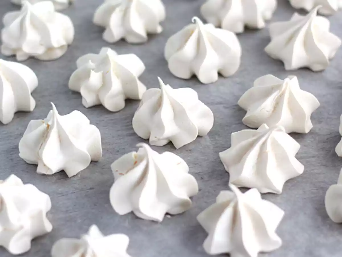How to make meringue cookies?