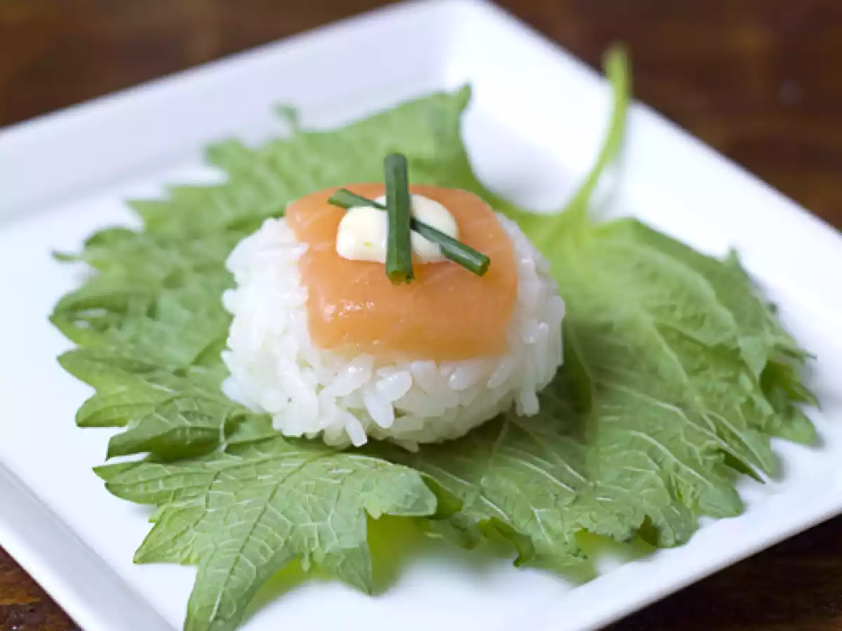 How to Make Temarizushi (Ball-Shaped Sushi)