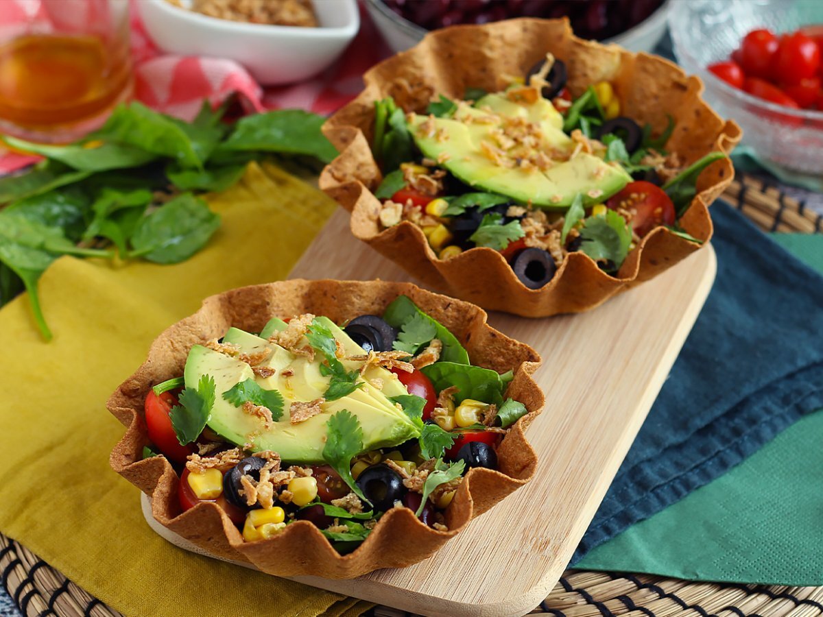 How to make tortilla bowls?