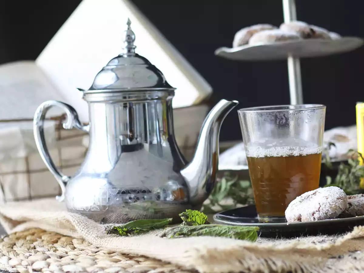 How to prepare authentic Moroccan peppermint tea - photo 2