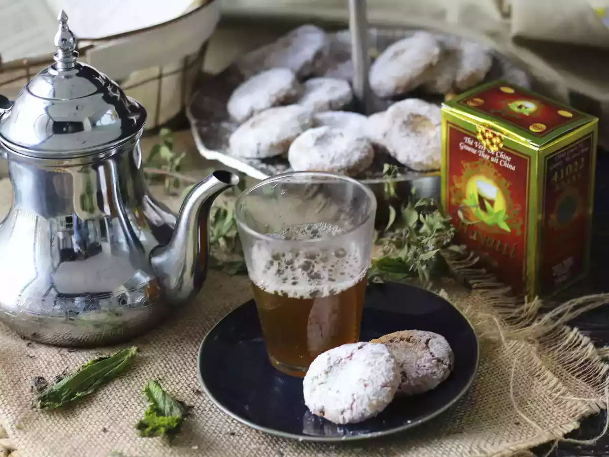How to prepare authentic Moroccan peppermint tea - photo 4