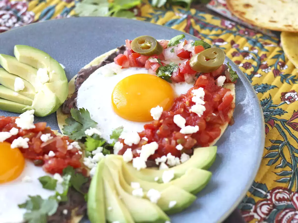 Huevos rancheros: the emblematic and tasty Mexican recipe - photo 3