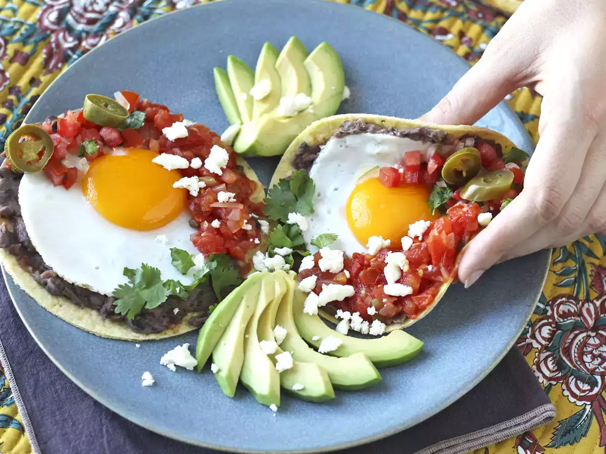 Huevos rancheros: the emblematic and tasty Mexican recipe - photo 5