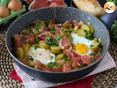 Huevos rotos, the super easy Spanish recipe - Broken eggs