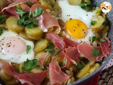 Huevos rotos, the super easy Spanish recipe - Broken eggs, photo 2