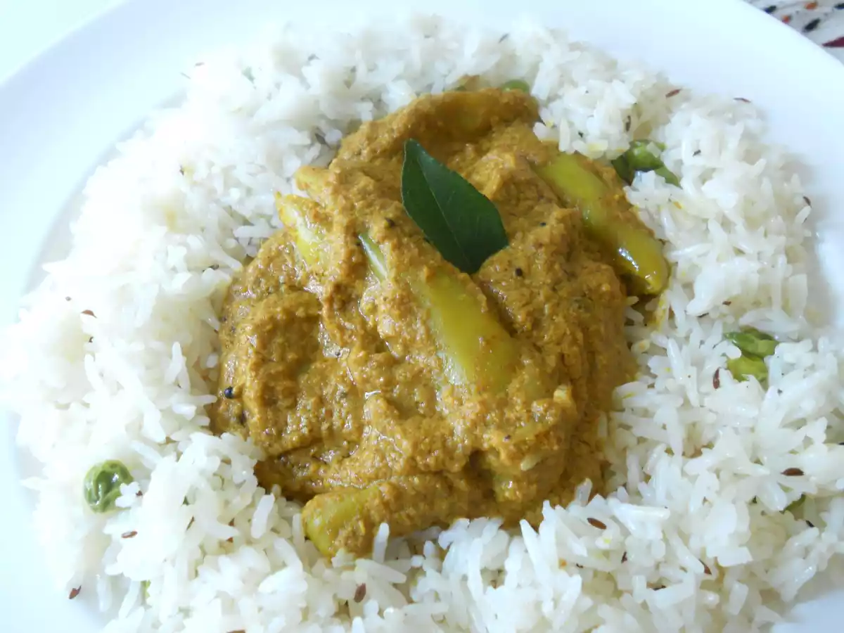 Hyderabadi Mirchi ka Salan