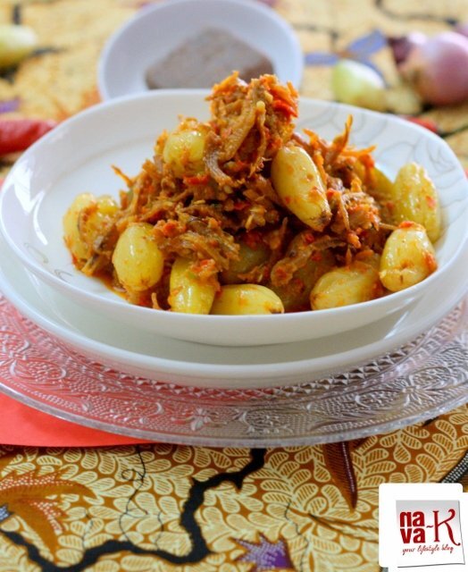 Ikan bilis (anchovies) sambal with belimbing Recipe Petitchef