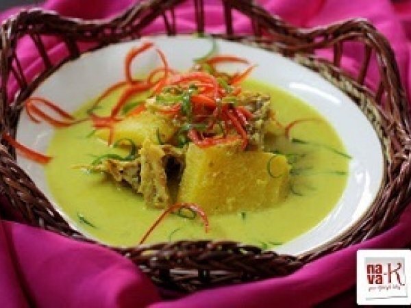 Ikan Masin & Nenas Masak Lemak (Salt Fish & Pineapple In Coconut Gravy)