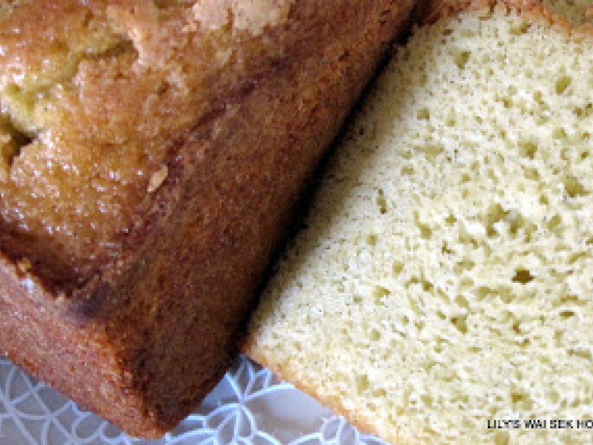 Ina Pinkney S Famous New Old Fashioned Vanilla Bean Pound Cake Recipe Petitchef