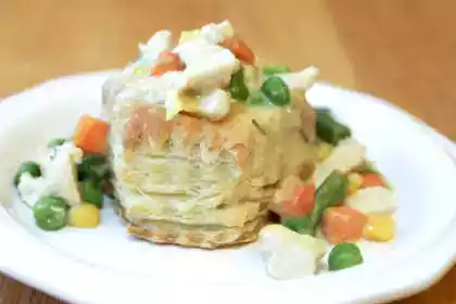Individual chicken pot pie recipe - easy and tasty dinner