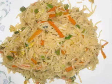 Indo Chinese Veg And Egg Noodles