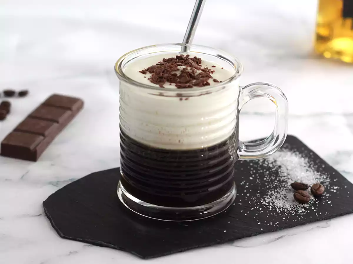 Irish coffee (coffee with whisky and whipped cream) - photo 4