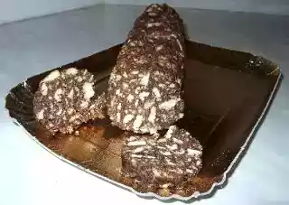 Italian sweet chocolate salami recipe or biscuit roll