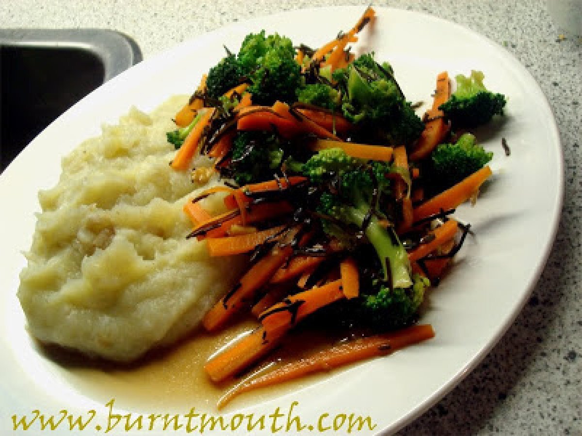 Japanese Seaweed Carrot Salad - photo 2