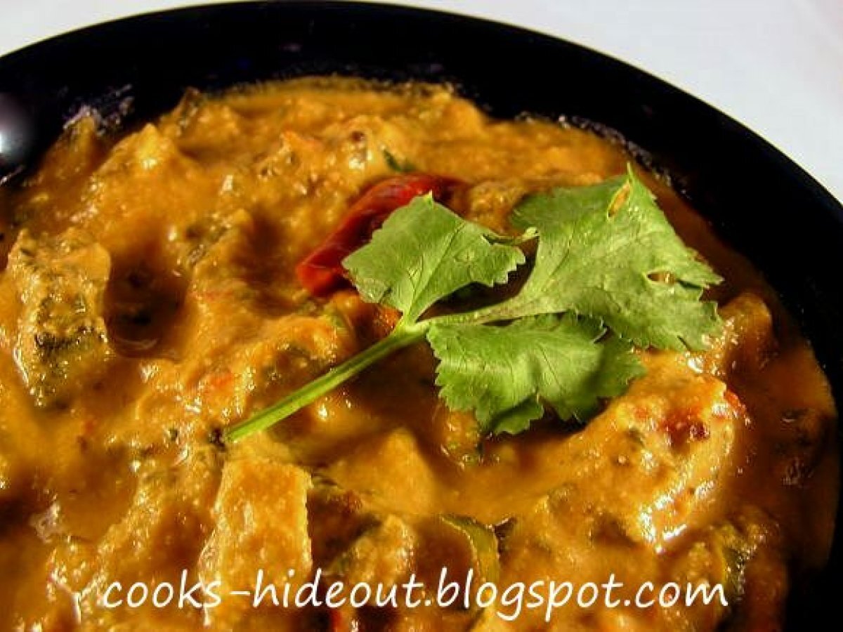 Kakarakaya Masala Kura (Bitter Gourd in Peanut Gravy) - photo 2