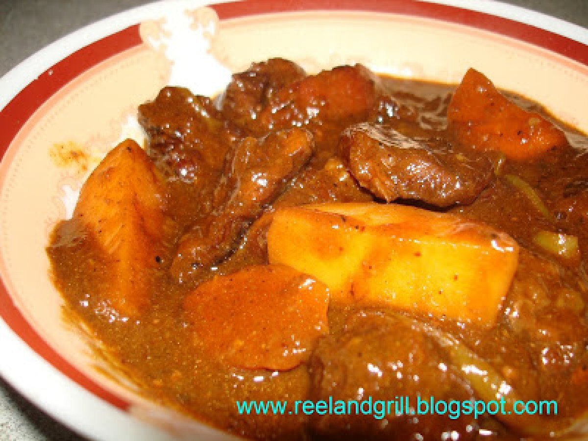 Kalderetang Baka (Beef Caldereta or Filipino Beef Stew)