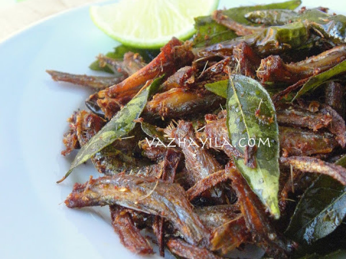 Kallushap Style Podimeen fry ( Kozhuva fry) / Fried Anchovies - photo 3