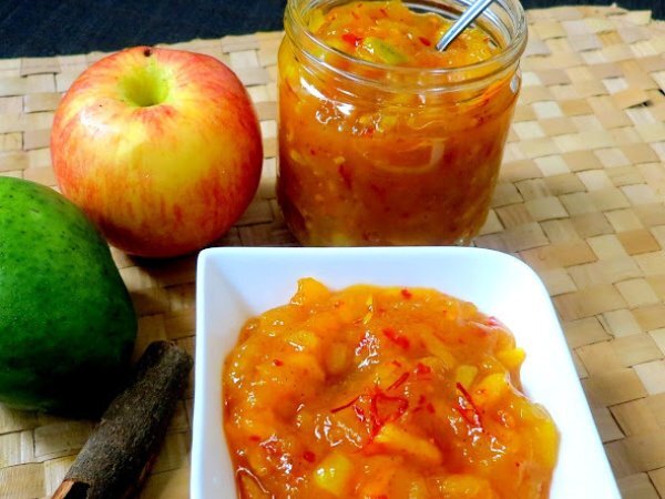 Kashmiri apple and raw mango chutney