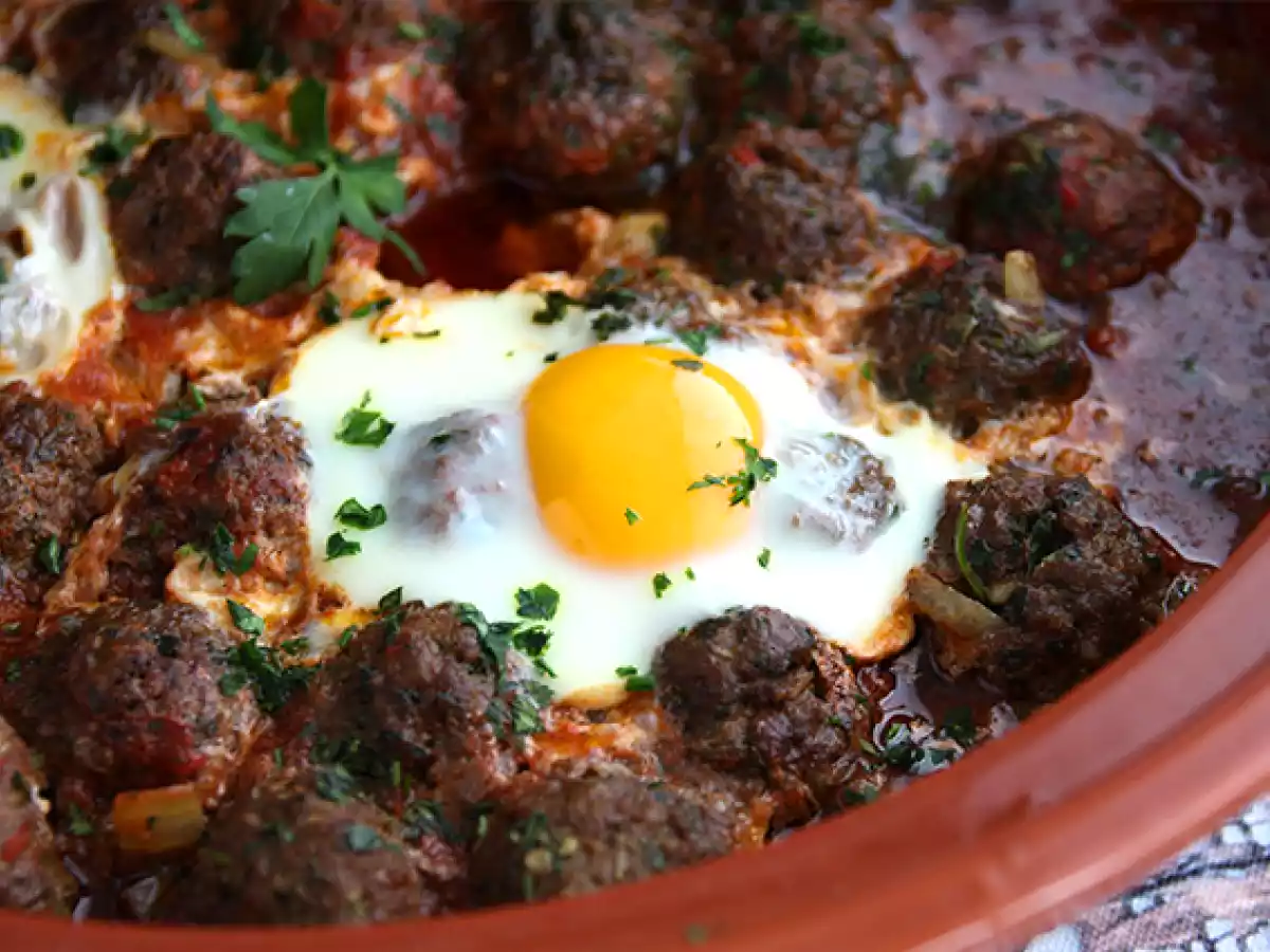Kefta tagine (ground beef meatballs with spices and herbs) - photo 3