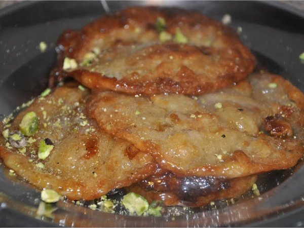 Kele Ka Malpua -(Whole Wheat Banana Pancakes in Sugar Syrup)