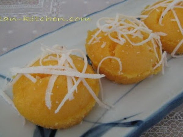 Khanom Tan (Toddy Palm Cake)