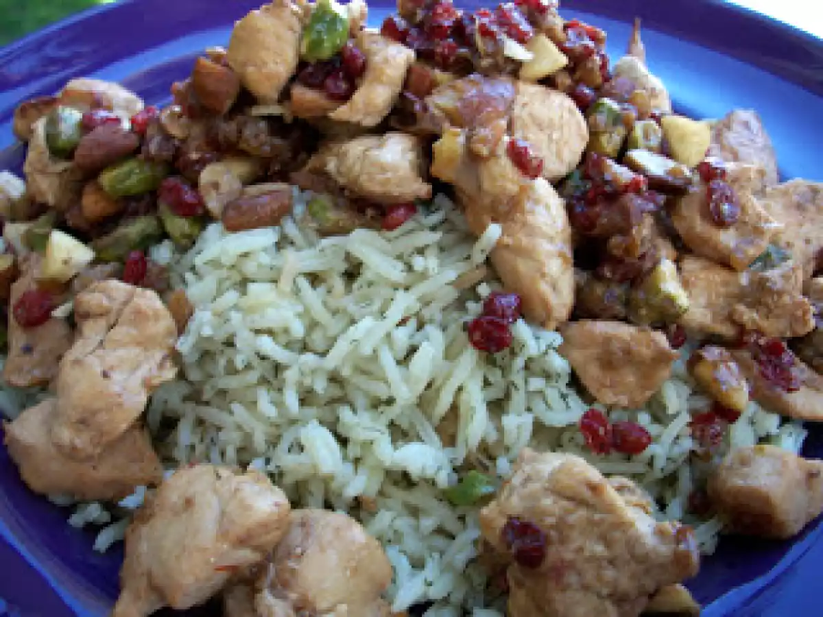Khoresht-e Zereshk ( Persian Barberry & Nut Stew)